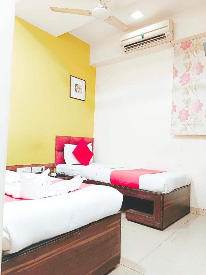 Hotel Amfahh - Andheri West Railway Station Mumbai Ngoại thất bức ảnh