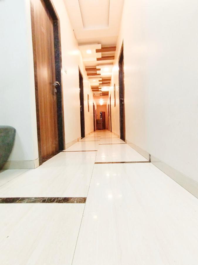 Hotel Amfahh - Andheri West Railway Station Mumbai Ngoại thất bức ảnh