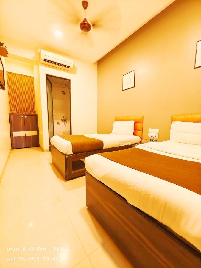 Hotel Amfahh - Andheri West Railway Station Mumbai Ngoại thất bức ảnh