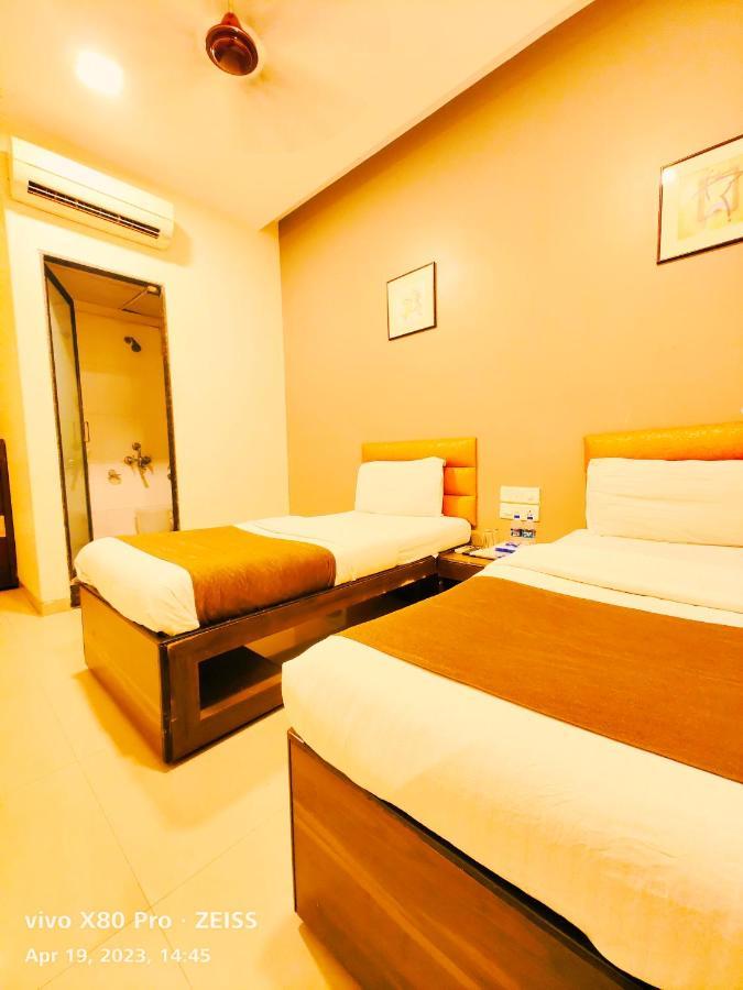 Hotel Amfahh - Andheri West Railway Station Mumbai Ngoại thất bức ảnh