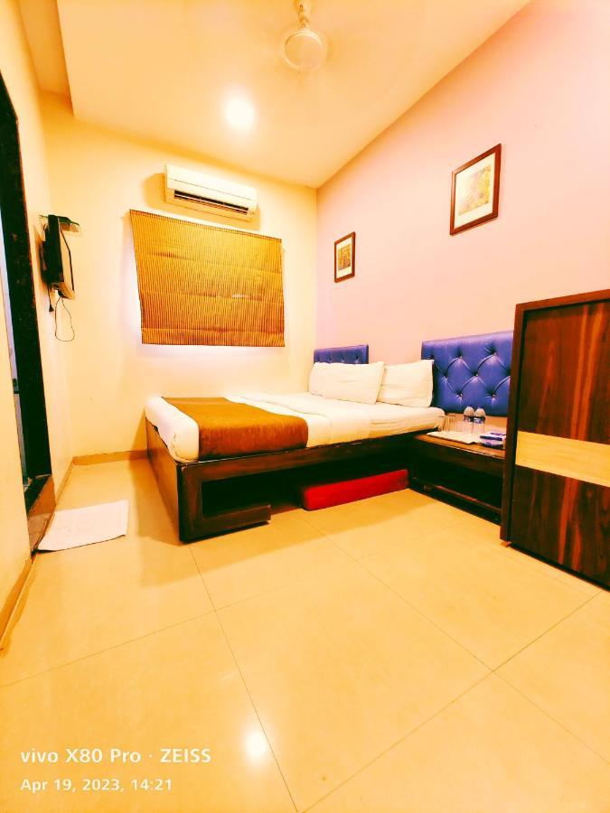 Hotel Amfahh - Andheri West Railway Station Mumbai Ngoại thất bức ảnh