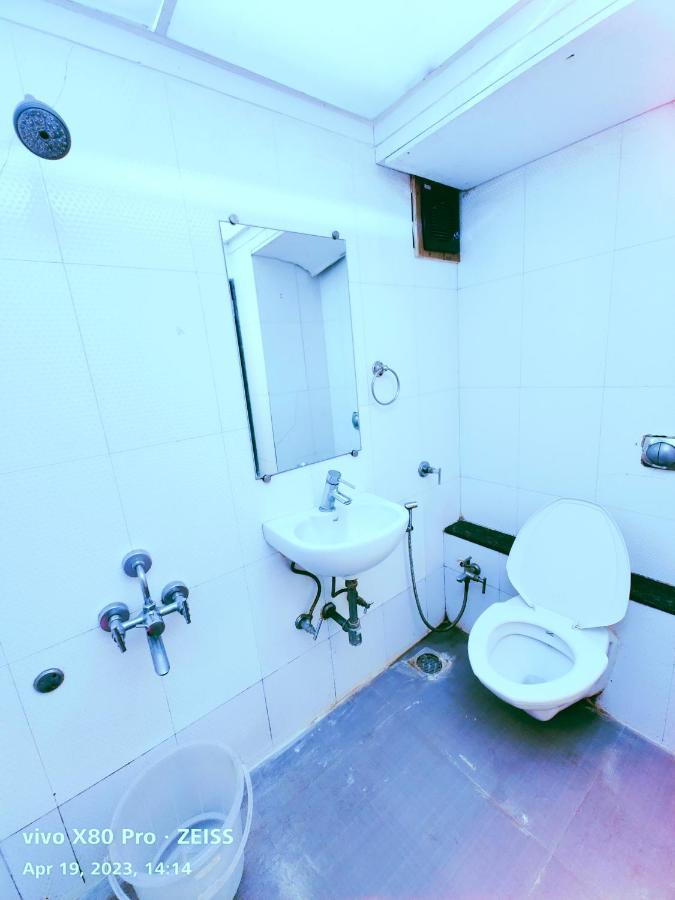 Hotel Amfahh - Andheri West Railway Station Mumbai Ngoại thất bức ảnh